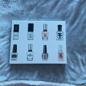 Fashion Design Nail Polish Canvas Art in Perfect Condition $25